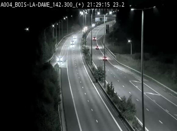 Webcam située entre la sortie 29 Neufchâteau et la jonction avec l'E25 en direction de Liège et Luxembourg