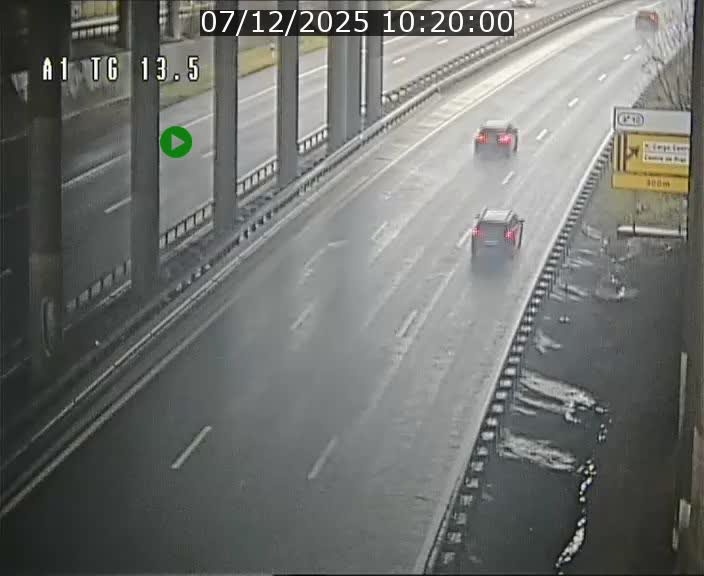 Traffic live webcam Luxembourg Senningen - A1 direction Luxembourg - BK 13.5