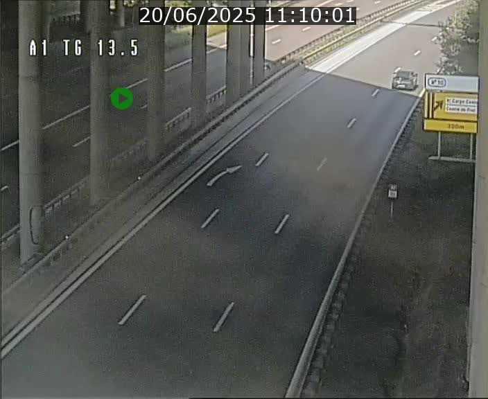 Traffic live webcam Luxembourg Senningen - A1 direction Luxembourg - BK 13.5