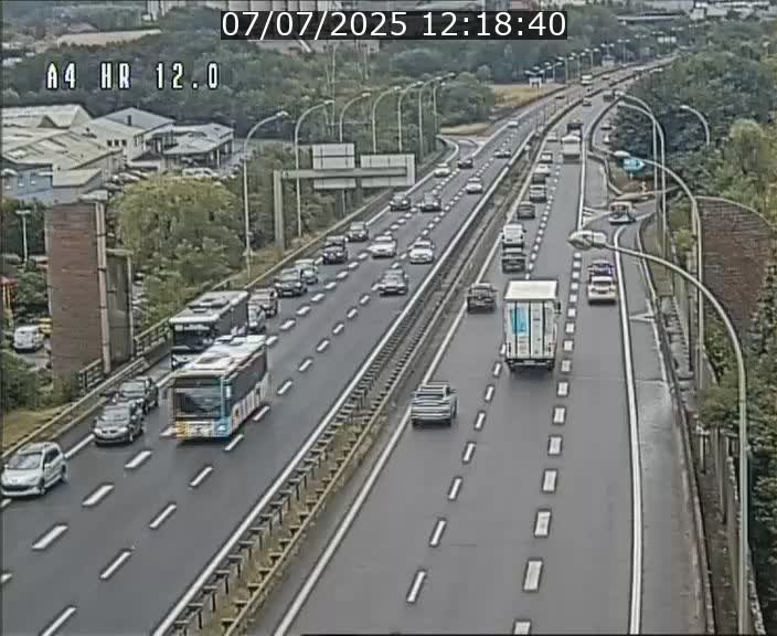 Traffic live webcam Luxembourg Jonction Foetz - A4 - BK 12.0 - direction Esch sur Alzette