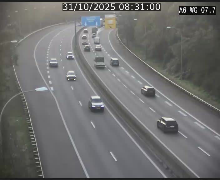Traffic live webcam Luxembourg - Bridel - A6 - BK 7.7 - direction Belgique