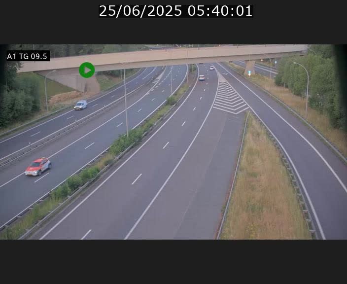 Traffic live webcam Luxembourg Jonction Grünewald - A1 direction Luxembourg-ville - BK 9.5