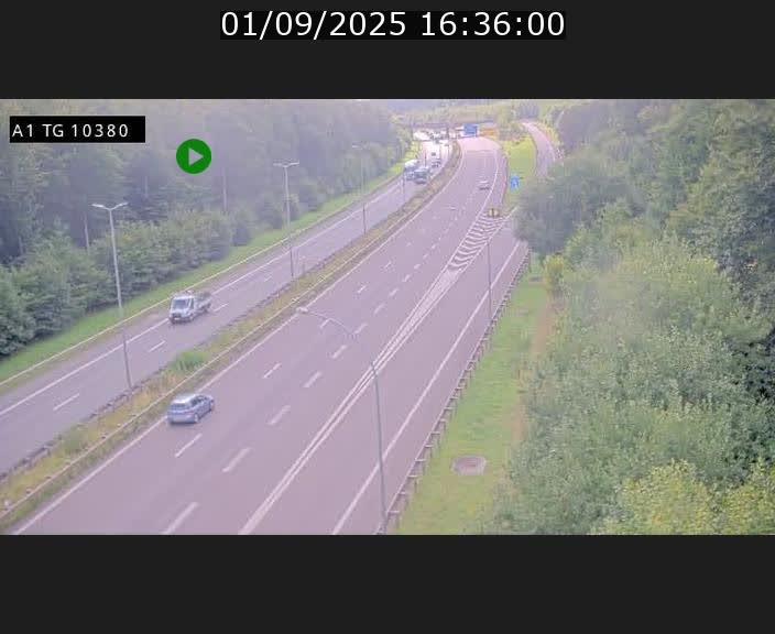 Traffic live webcam Luxembourg Senningerberg - A1 direction Luxembourg Kirchberg - BK 10.3