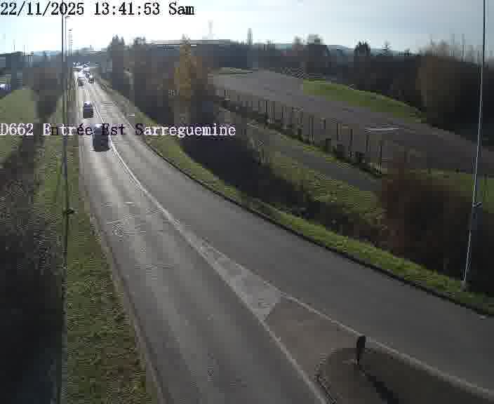 Point de vue trafic déployé sur D662 (France) à Sarreguemines, regardant vers Sarreguemines, aidant conducteurs et services à anticiper les flux.