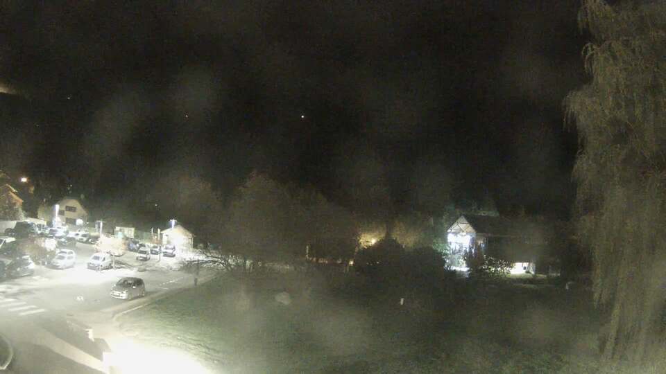 Webcam au niveau de la mairie du village du Bourg d'Oisans, aux pieds de l'Alpe d'Huez et aux portes du parc des Écrins