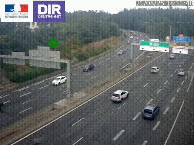 Caméra de circulation routière sur le boulevard périphérique Laurent Bonnevay de Lyon (D383) à hauteur de Bron, avant la jonction avec l'A43. Vue orientée vers l'échangeur
