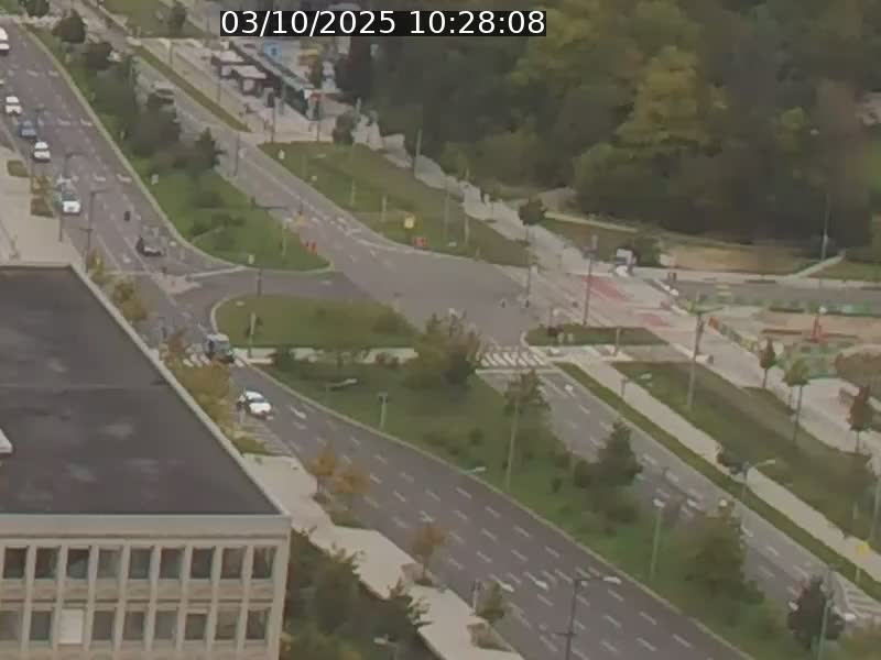 Webcam sur l'avenue John Fitzgerald Kennedy (N51) avec vue sur le Pont rouge (Pont Grande Duchesse Charlotte), l'arrêt Pfaffenthal et l'entrée du quartier Kirchberg