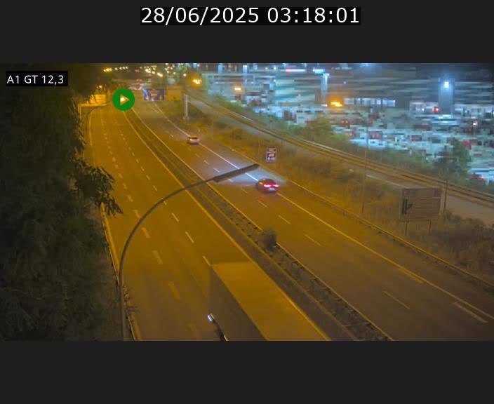 Traffic live webcam Luxembourg Senningerberg - A1 direction Allemagne - BK 12.3