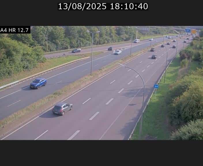 Traffic live webcam Luxembourg Esch sur Alzette - A4 - BK 12.7 - direction Esch-Belval