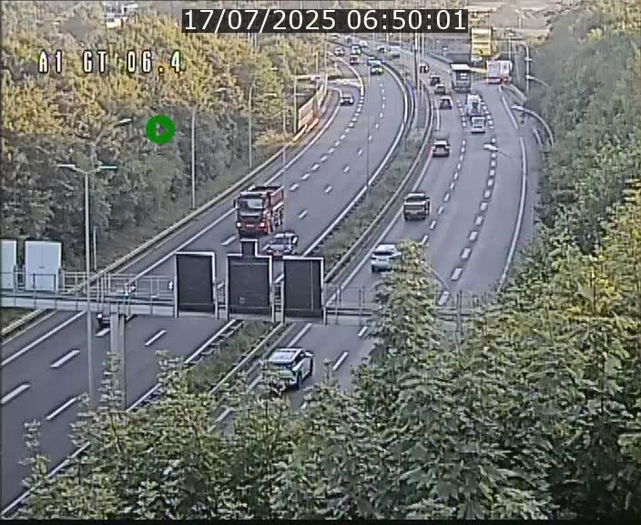 Traffic live webcam Luxembourg Hamm - A1 direction Sandweiler - BK 6.4