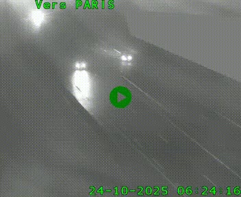 Caméra routière sur l'autoroute A20 à Saint-Pardoux-l'Ortigier, à la jonction avec l'A89. Vue orientée vers Paris