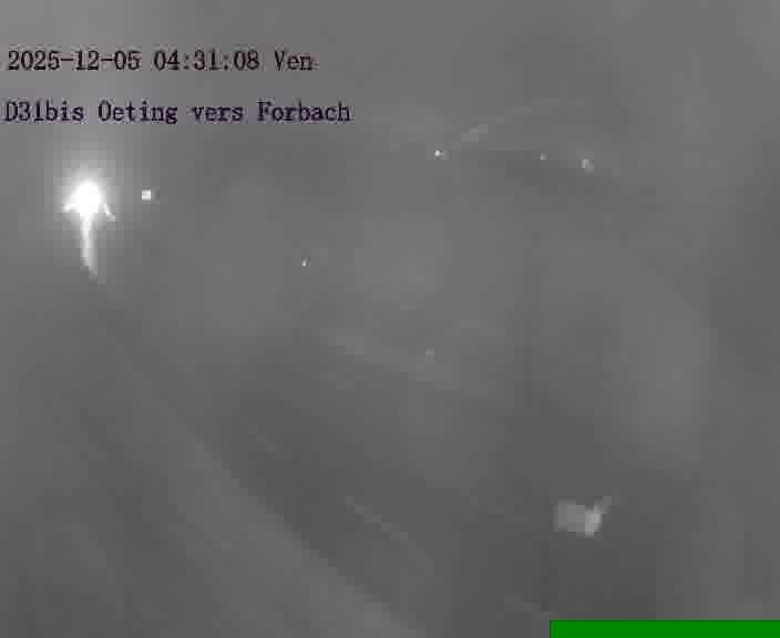 Caméra routière située sur D31bis (France) à Oeting, orientée vers Forbach, surveillant en continu la circulation locale et régionale.