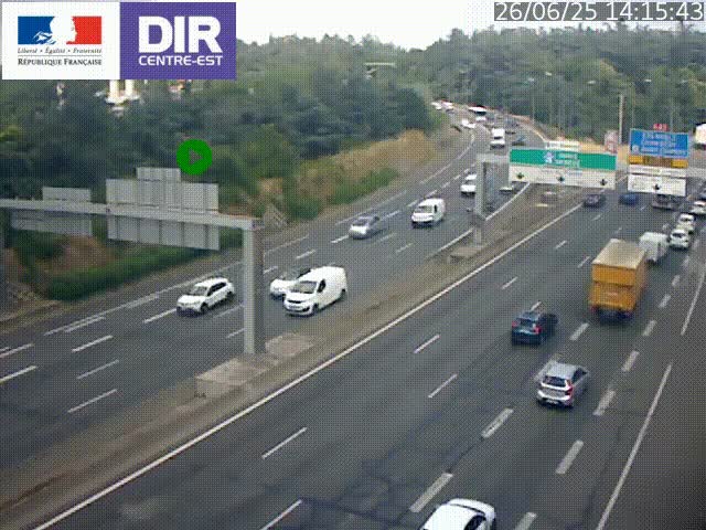 Caméra de circulation routière sur le boulevard périphérique Laurent Bonnevay de Lyon (D383) à hauteur de Bron, avant la jonction avec l'A43. Vue orientée vers l'échangeur