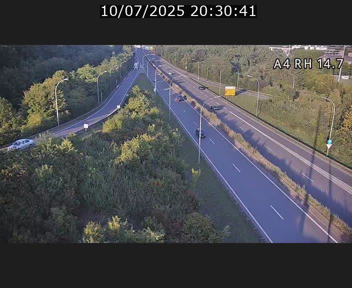 Traffic live webcam Luxembourg Jonction Lankelz - A4 - BK 14.7 - direction Luxembourg