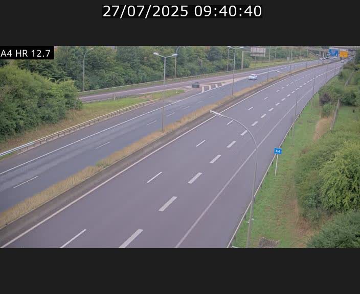 Traffic live webcam Luxembourg Esch sur Alzette - A4 - BK 12.7 - direction Esch-Belval