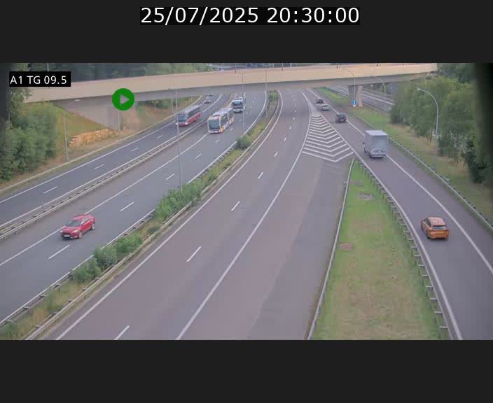 Traffic live webcam Luxembourg Jonction Grünewald - A1 direction Luxembourg-ville - BK 9.5