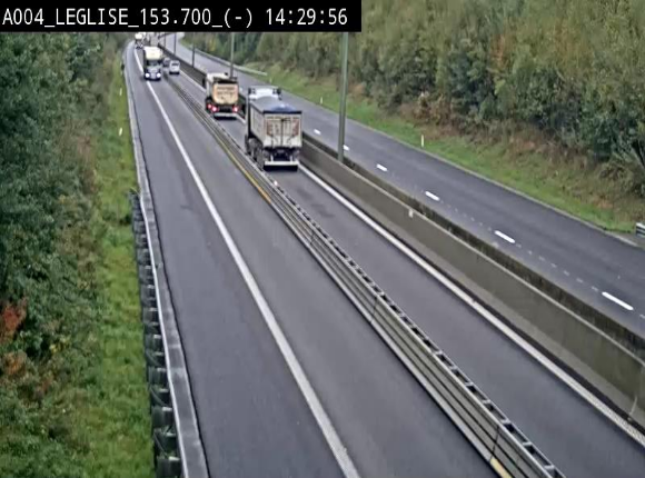 Webcam autoroute A4 (E411-E25) à Léglise, avant la jonction avec la N40. Vue orientée vers Bruxelles