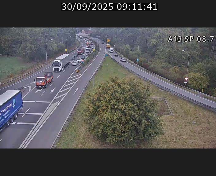 Traffic live webcam Luxembourg Jonction Lankelz - A13 direction Pétange - BK 8.7 