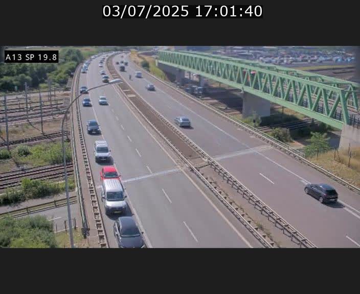 Traffic live webcam Luxembourg Croix de Bettembourg - A13 direction Esch-sur-Alzette - BK 19.8