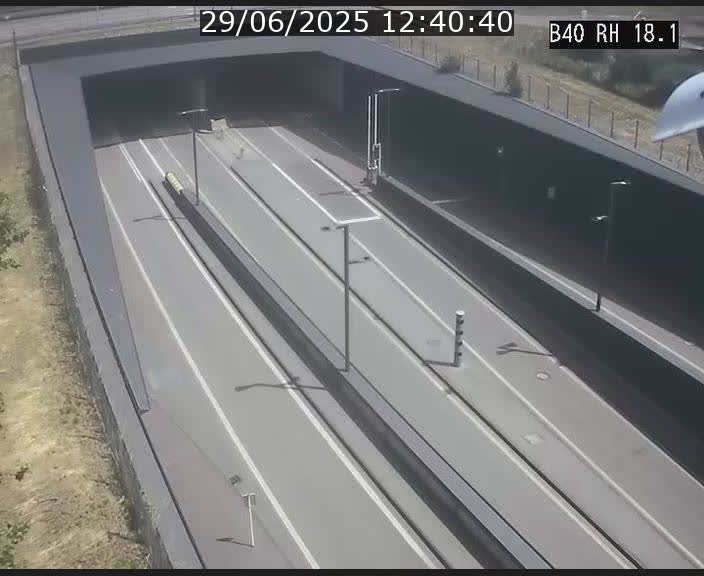 Webcam sur la route de contournement d'Esch-Belval avant le tunnel Central Gate au niveau de la porte de France et du radar fixe