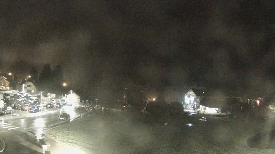 Webcam au niveau de la mairie du village du Bourg d'Oisans, aux pieds de l'Alpe d'Huez et aux portes du parc des Écrins
