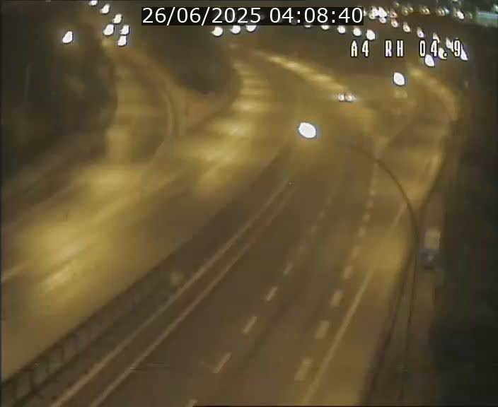 Traffic live webcam Luxembourg Leudelange - A4 - BK 4.9 - direction Luxembourg