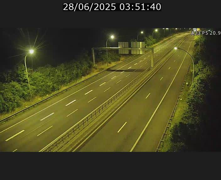 Traffic live webcam Luxembourg Croix de Bettembourg, rond-point d'Hellange - A13 direction Allemagne - BK 20.9