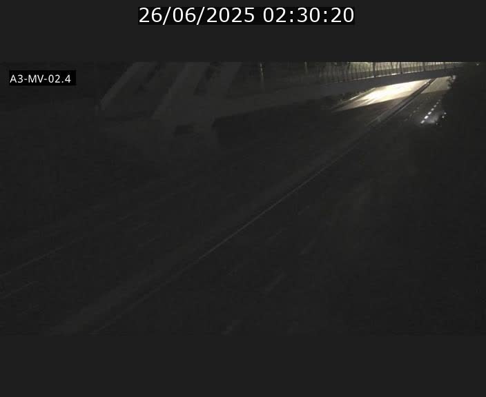 Webcam autoroute de la France (A3) au Luxembourg à Fentange, à proximité de la Croix de Gasperich. Vue orientée vers la Cloche d'Or