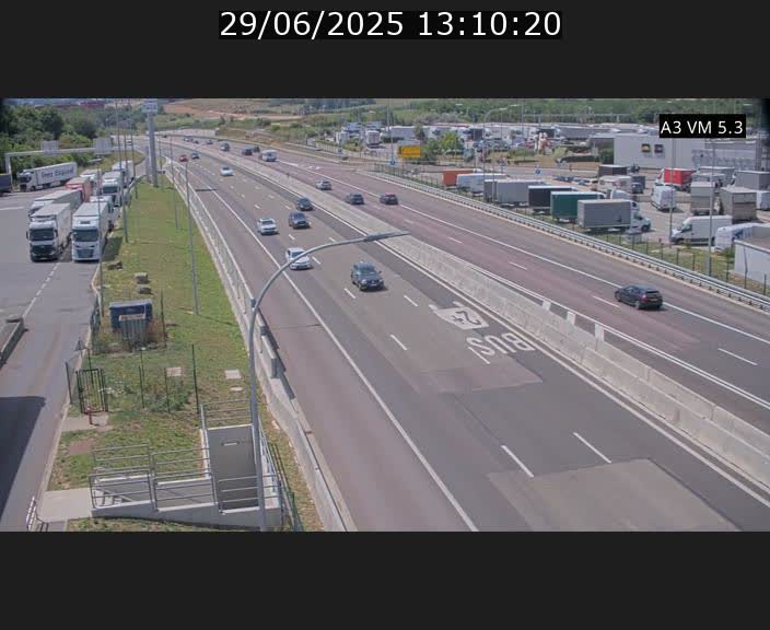 Traffic live webcam Luxembourg Aire de Berchem - A3 - BK 5 - direction France