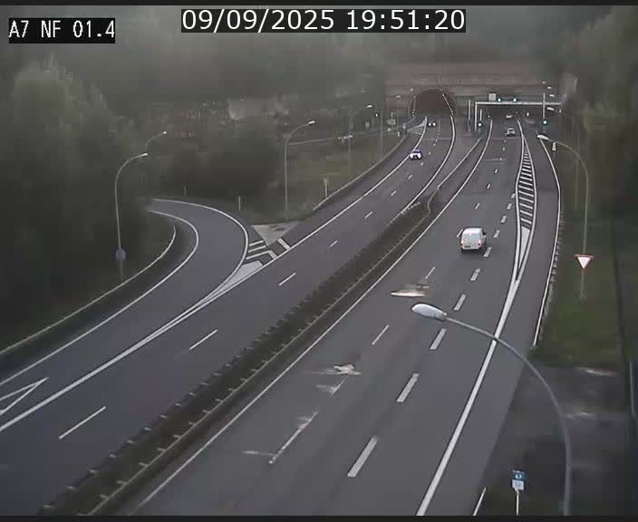 Caméra autoroute Luxembourg A7 - Echangeur Waldhaff - direction Tunnel Stafelter