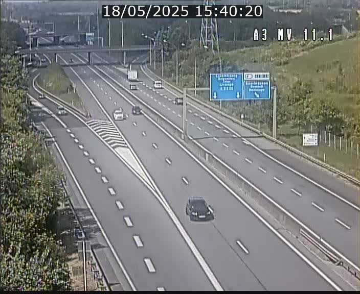 Traffic live webcam Luxembourg Croix de Bettembourg A3 - BK 11.1 - direction Luxembourg-ville