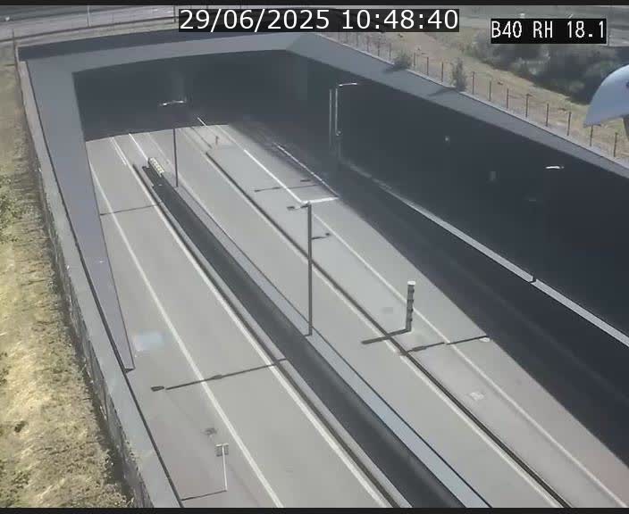 Webcam sur la route de contournement d'Esch-Belval avant le tunnel Central Gate au niveau de la porte de France et du radar fixe