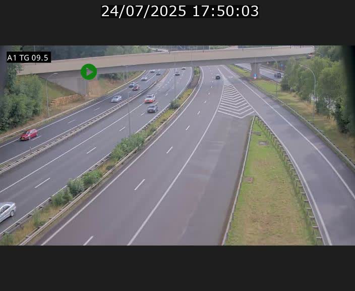 Traffic live webcam Luxembourg Jonction Grünewald - A1 direction Luxembourg-ville - BK 9.5