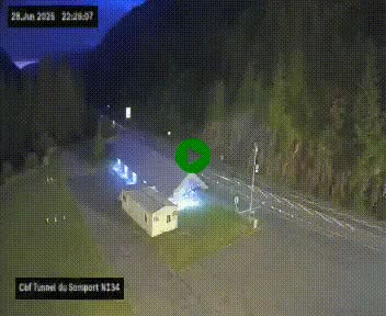 Webcam à l'entrée du tunnel du Somport, côté français, sur la N134, dans les Pyrénées, en direction de l'Espagne, à 1116 mètres d'altitude