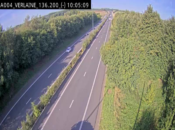 Webcam sur l'E411 à hauteur du pont surplombant la N40, à proximité de la sortie 26 Verlaine - Libramont-Chevigny. Vue orientée vers Namur