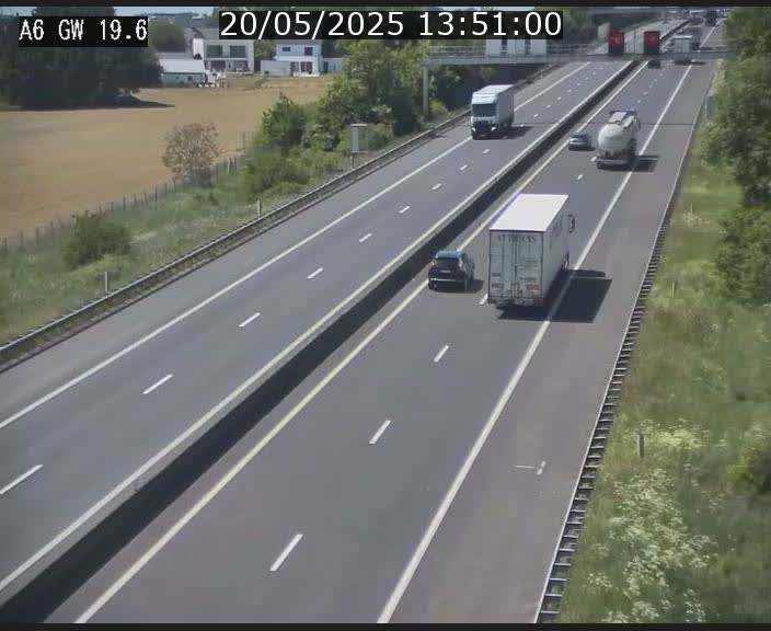 Traffic live webcam Luxembourg - Steinfort - A6 - BK 19.6 - direction Belgique