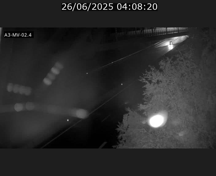 Webcam autoroute de la France (A3) au Luxembourg à Fentange, à proximité de la Croix de Gasperich. Vue orientée vers la Cloche d'Or