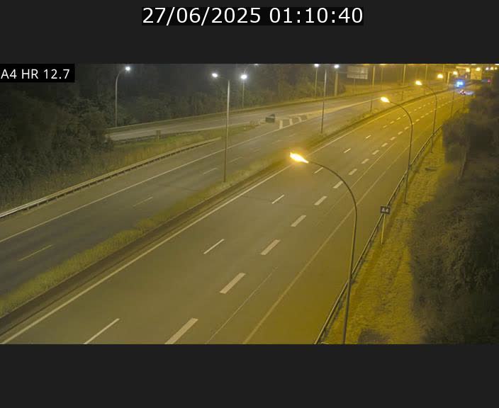 Traffic live webcam Luxembourg Esch sur Alzette - A4 - BK 12.7 - direction Esch-Belval