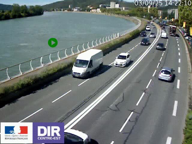 Webcam sur le quai Parjot à Vienne, aux Portes de Lyon, sur la Nationale 7, à la jonction avec le boulevard du Rhône-nord (D1407), caméra orientée vers Lyon