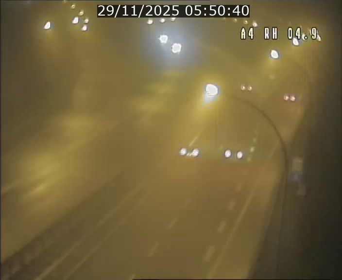 Traffic live webcam Luxembourg Leudelange - A4 - BK 4.9 - direction Luxembourg