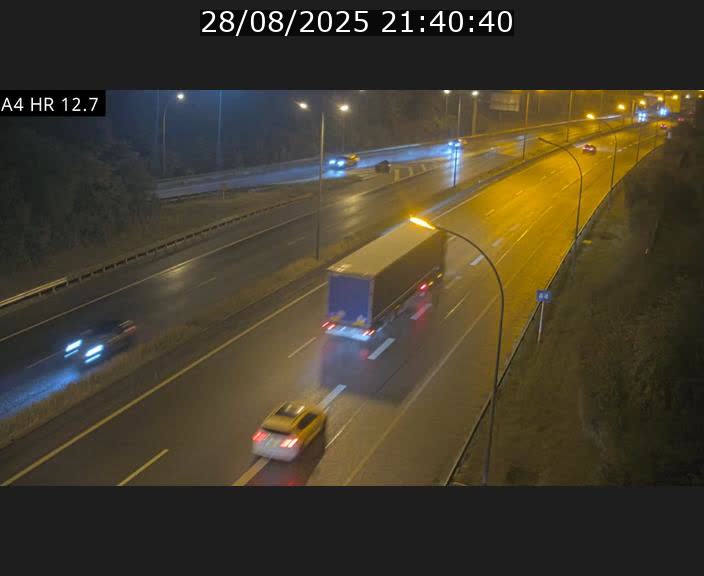 Traffic live webcam Luxembourg Esch sur Alzette - A4 - BK 12.7 - direction Esch-Belval