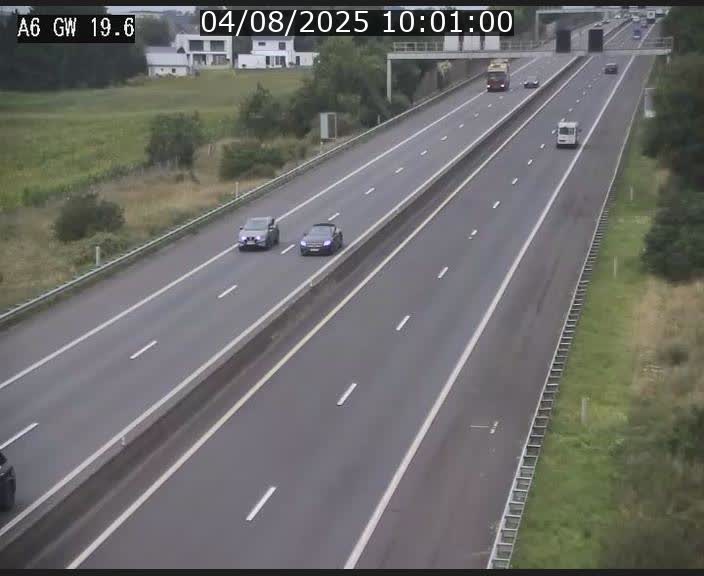 Traffic live webcam Luxembourg - Steinfort - A6 - BK 19.6 - direction Belgique