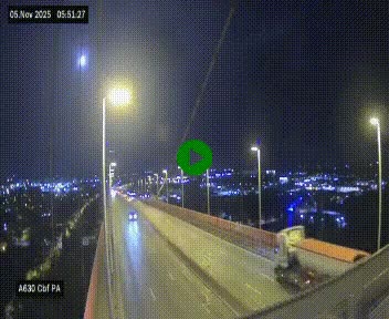 Webcam autoroute sur le périphérique de Bordeaux (A630) au nord de la ville. Caméra située sur le Pont d'Aquitaine.