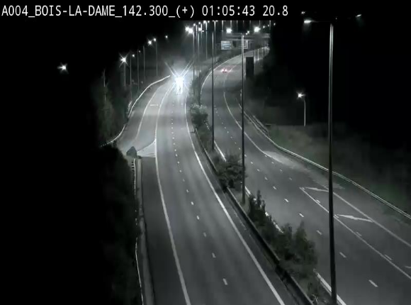 Webcam située entre la sortie 29 Neufchâteau et la jonction avec l'E25 en direction de Liège et Luxembourg