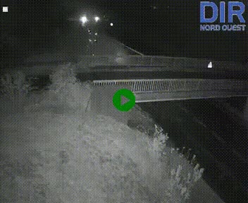 Webcam sur A84 à hauteur de Pont-Farcy, au niveau du pont autoroutier sur la Vire, au sud de Saint-Lô