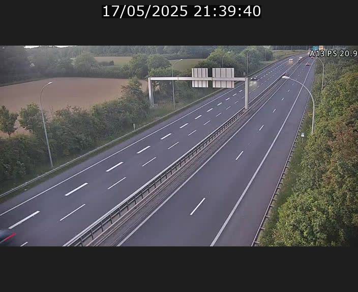 Traffic live webcam Luxembourg Croix de Bettembourg, rond-point d'Hellange - A13 direction Allemagne - BK 20.9