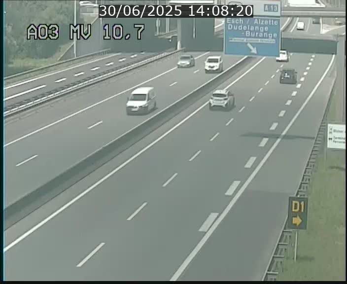 Traffic live webcam Luxembourg Croix de Bettembourg - A3 - BK 10.7 - direction France