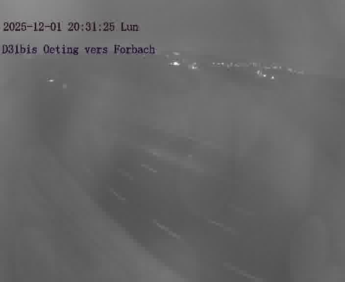 Caméra routière située sur D31bis (France) à Oeting, orientée vers Forbach, surveillant en continu la circulation locale et régionale.