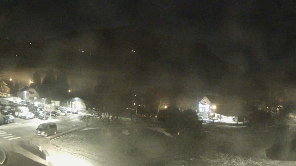 Webcam au niveau de la mairie du village du Bourg d'Oisans, aux pieds de l'Alpe d'Huez et aux portes du parc des Écrins