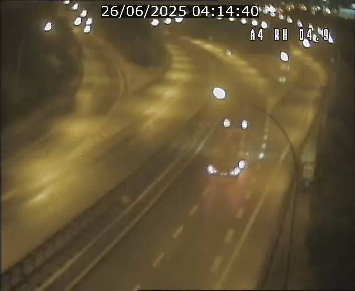 Traffic live webcam Luxembourg Leudelange - A4 - BK 4.9 - direction Luxembourg